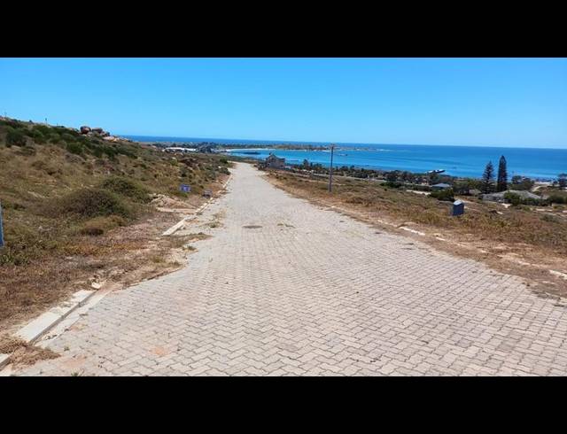 LAND FOR SALE IN DA GAMA BAY